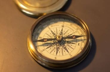 kmeo-article-art-du-kintsugi-boussole-ok